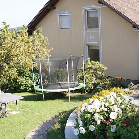 Ferienwohnung Familie Hartinger Riegersburg Exterior photo