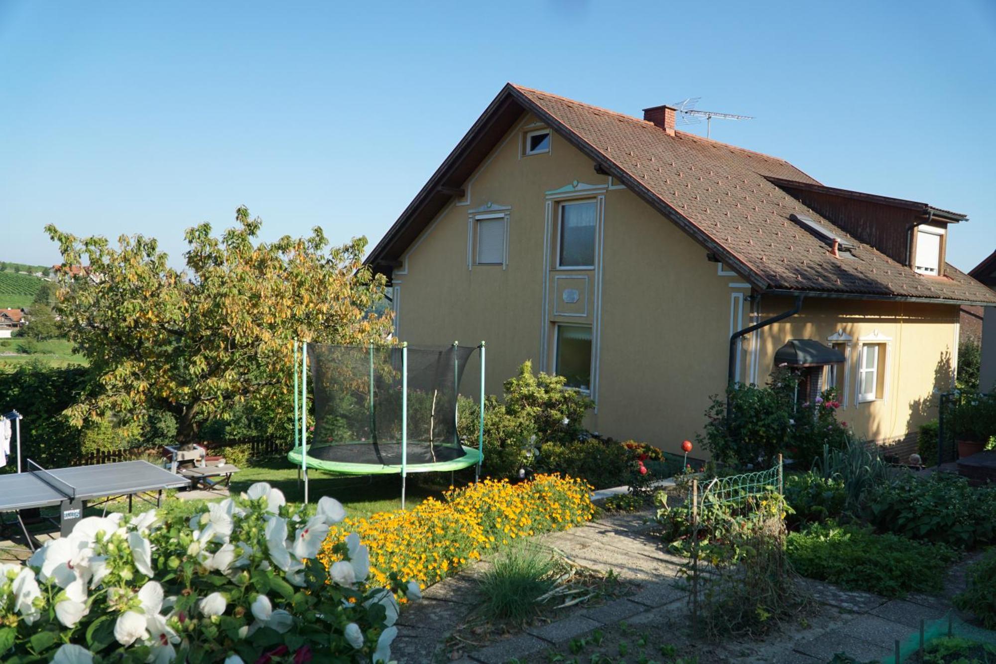 Ferienwohnung Familie Hartinger Riegersburg Exterior photo